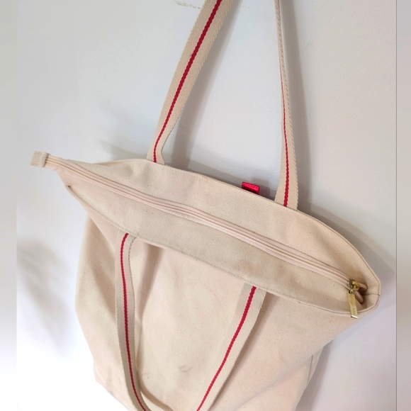 Bath & Body Works Heart Shaped Sunglasses Canvas Tote Bag 😎💕 - Picture 5 of 8